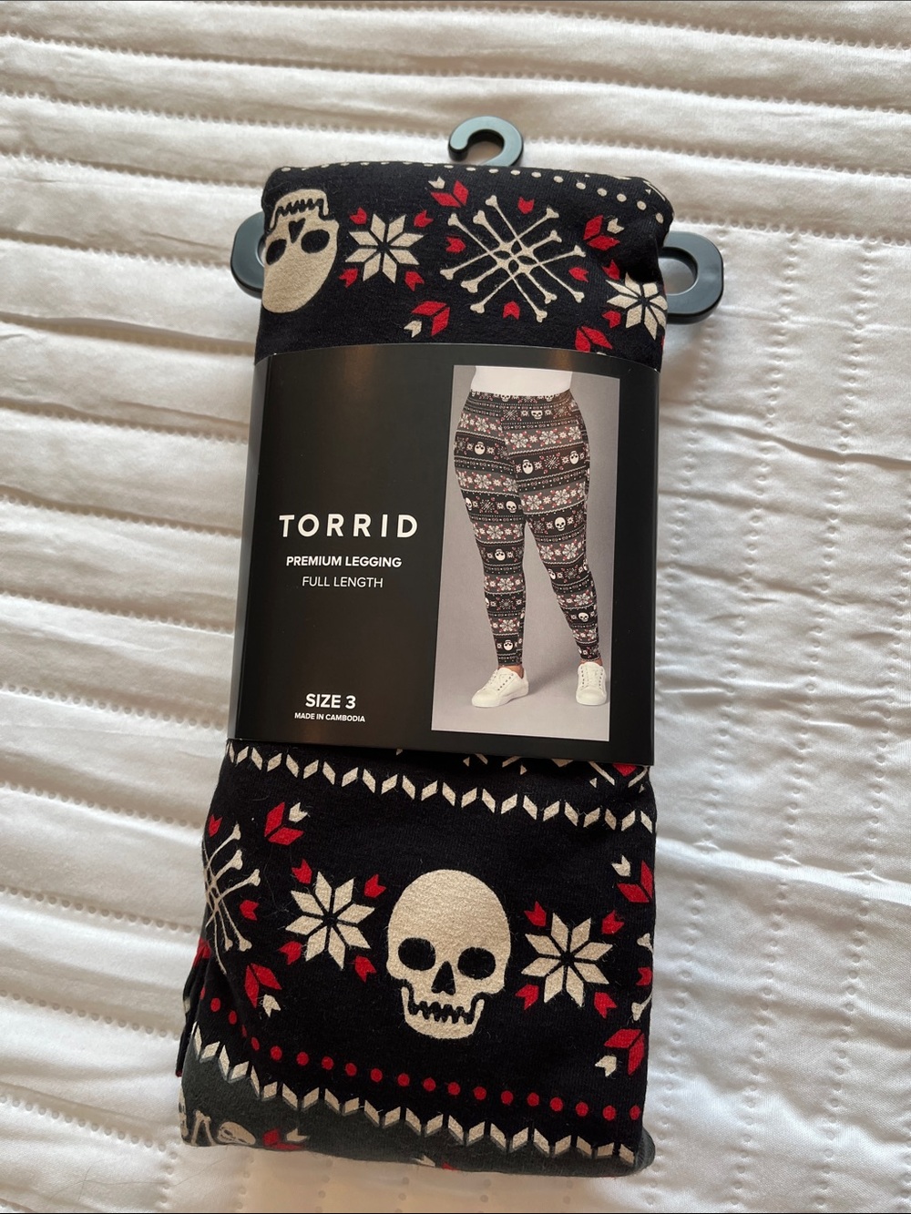 Torrid Black Premium Full-Length Leggings Skull & Red Snowflake Print Size 3 NWT